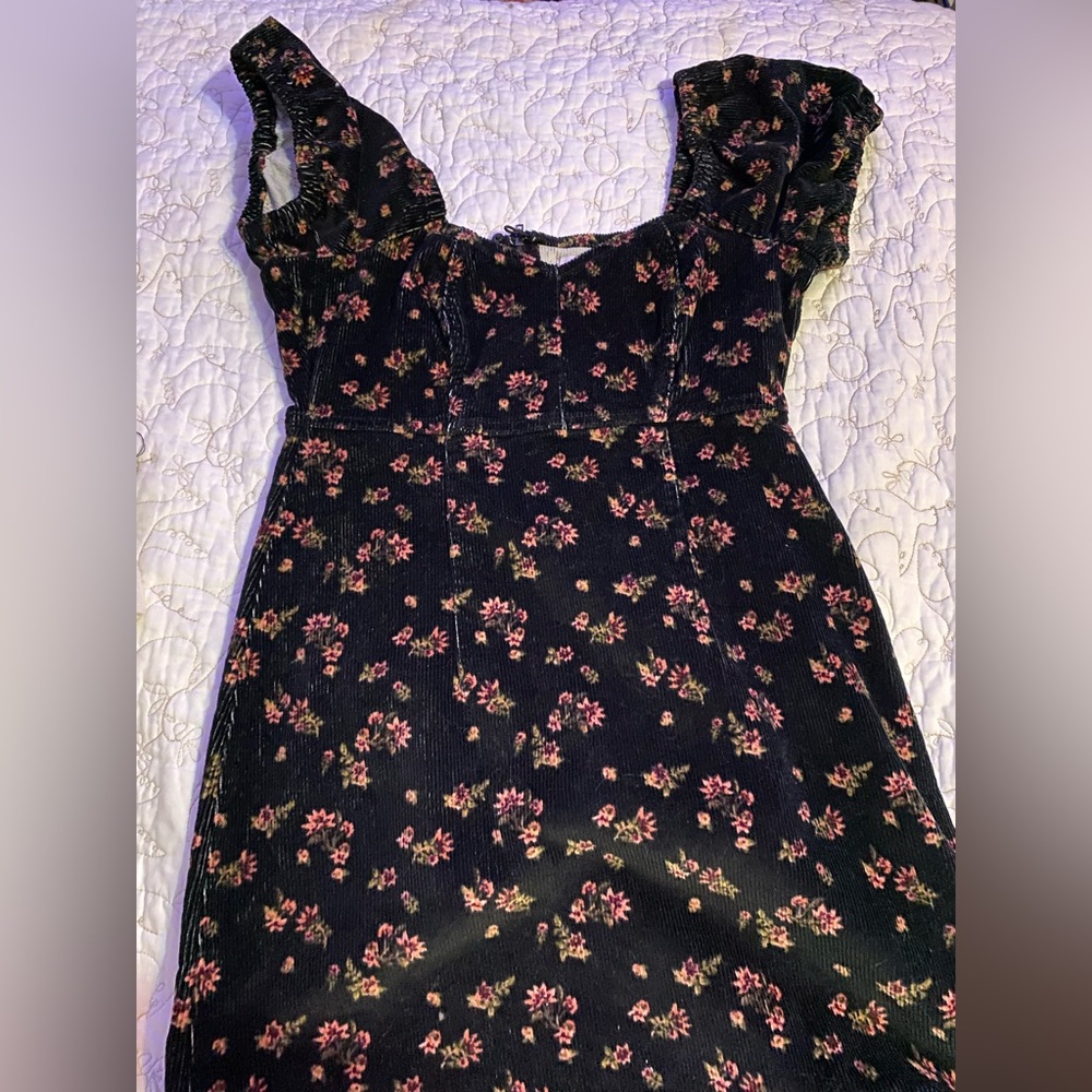 black courdory floral dress